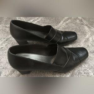 St. John’s Bay women’s shoes